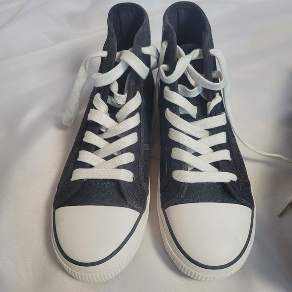 New Lauren Ralph Lauren Grey Flannel High Top Shoes Women's Size 8.5B - Picture 6 of 9